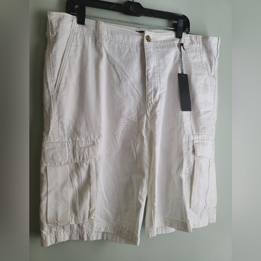 NWT Marc Anthony- white linen and cotton cargo shorts size 38